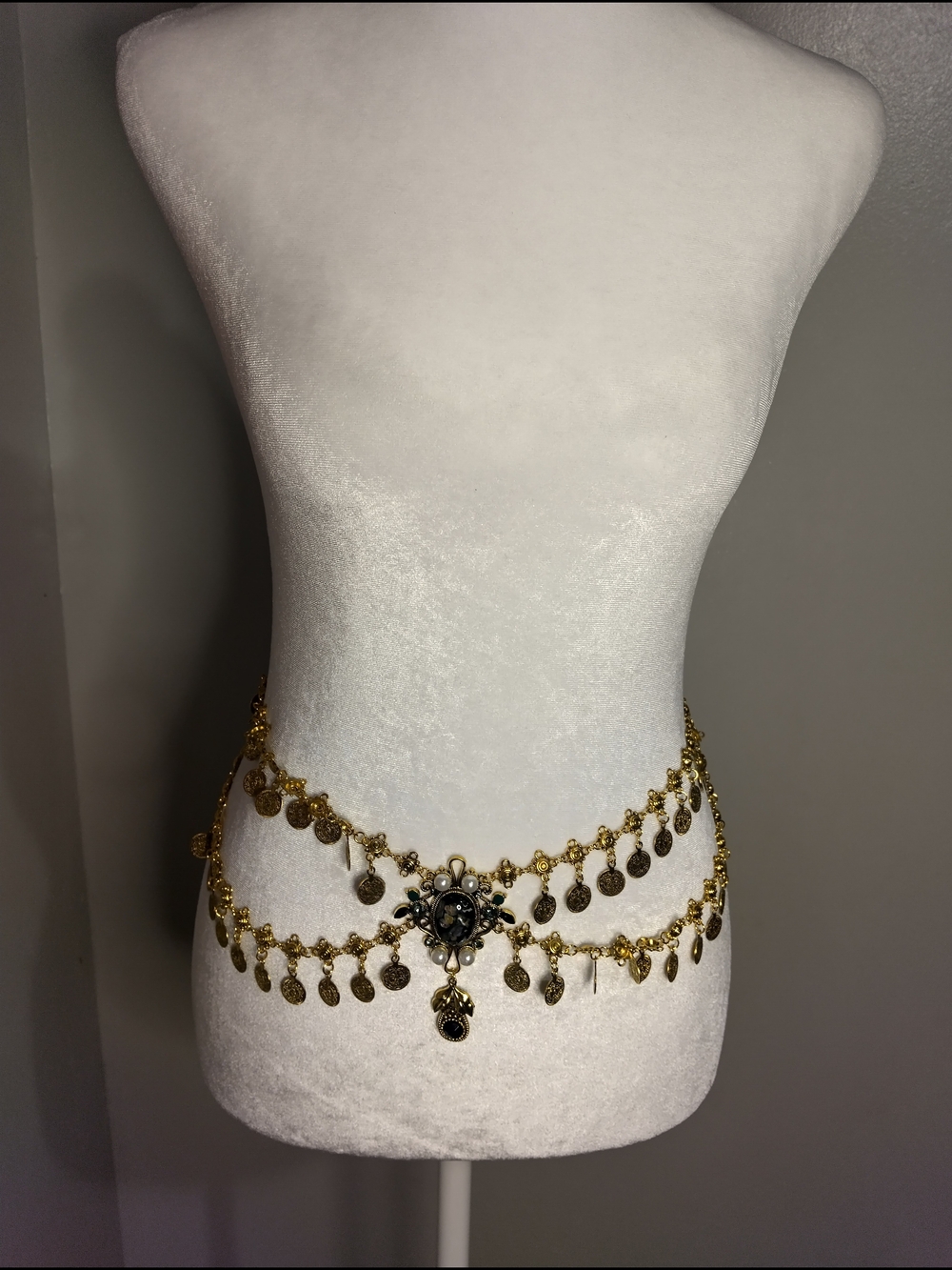 Gold-Tone Coin Chain Waist Belt with Central Filigree Pendant